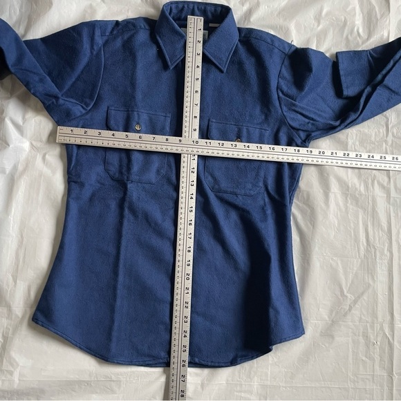 👚 Vintage North by NorthWest Blue Button-Down  Shirt - Women's Size Medium! 👚 - Picture 10 of 10
